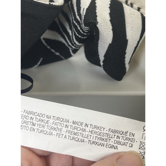 Zara Cold Shoulder Zebra Print Crop Top Size Small Animal Print Y2K Trendy - Picture 5 of 9